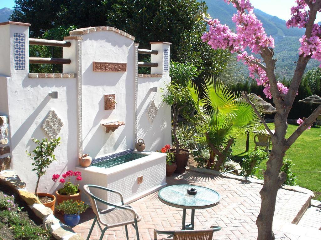Hotel Cortijo De Salia Alcaucín Exteriér fotografie