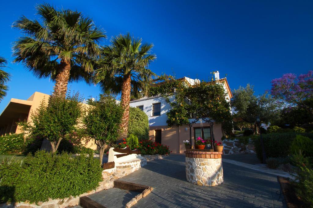 Hotel Cortijo De Salia Alcaucín Exteriér fotografie