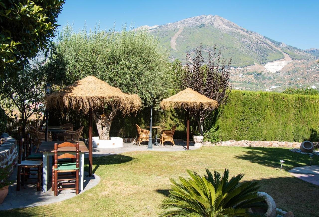 Hotel Cortijo De Salia Alcaucín Exteriér fotografie