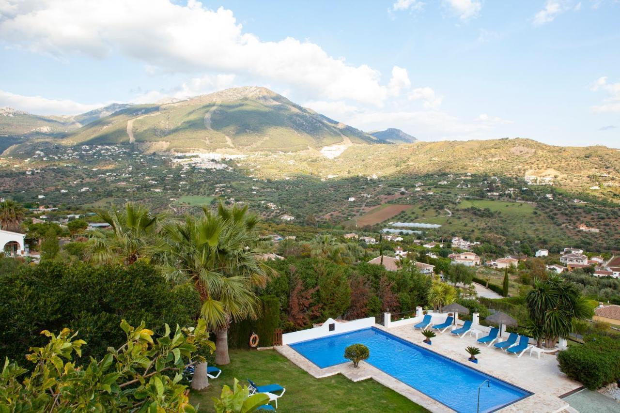 Hotel Cortijo De Salia Alcaucín Exteriér fotografie