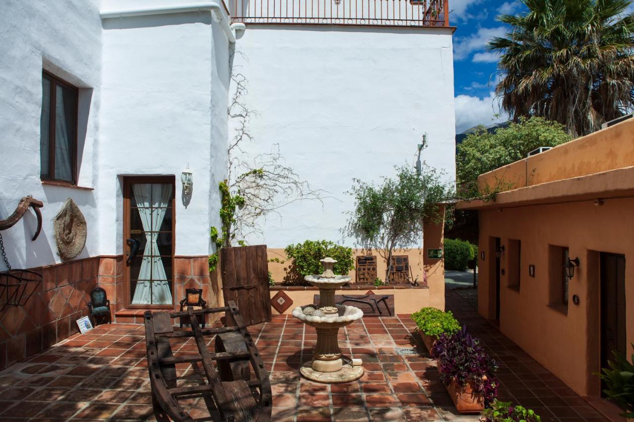 Hotel Cortijo De Salia Alcaucín Exteriér fotografie